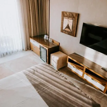 Hotel Faustina &