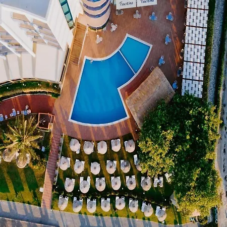 Hotel Faustina & 4*
