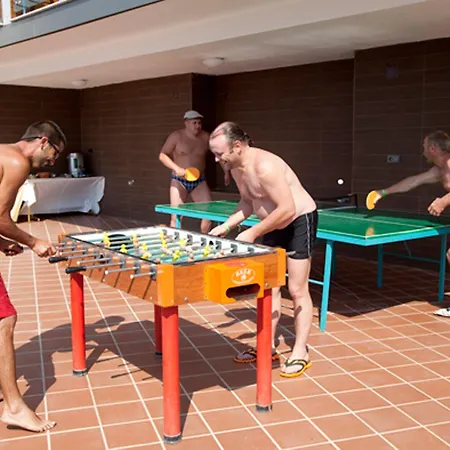 ホテル Faustina & グゼルカミル