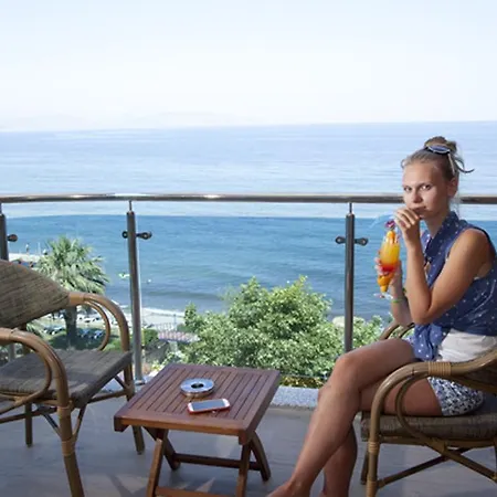 Faustina & Hotel Guzelcamlı