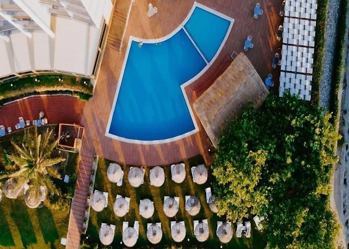 Hotel Faustina & 4*