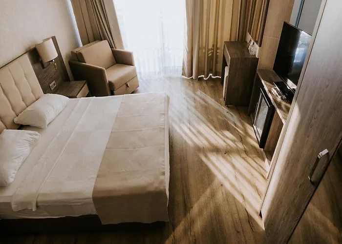 Faustina & 4* Guzelcamlı