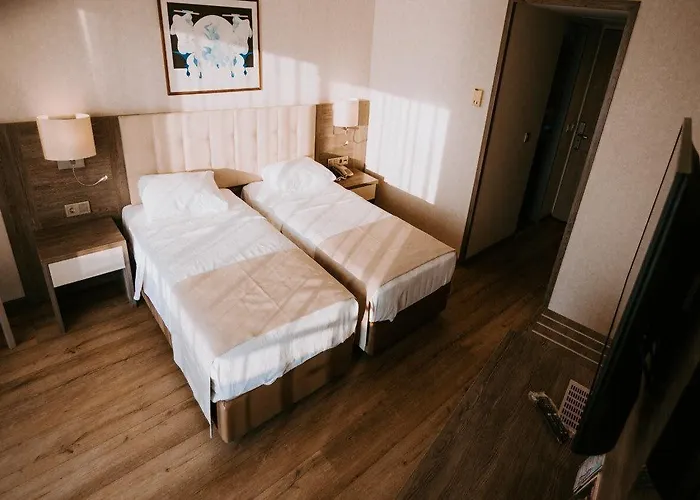 Faustina & 4* Guzelcamlı