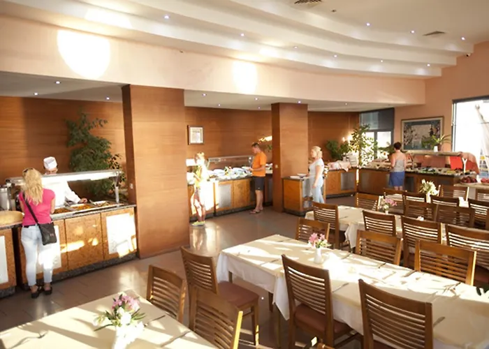 Faustina & 4* Guzelcamlı