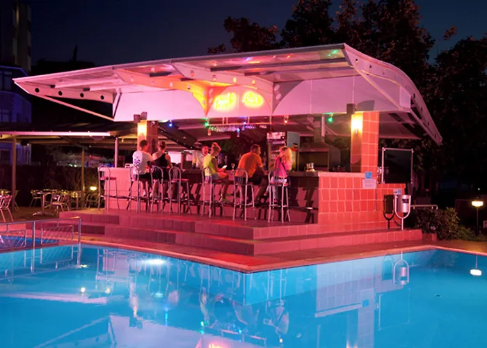 Faustina & Guzelcamli