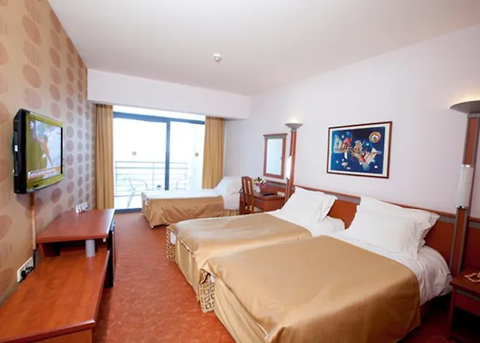 Faustina & Hotel Guzelcamli